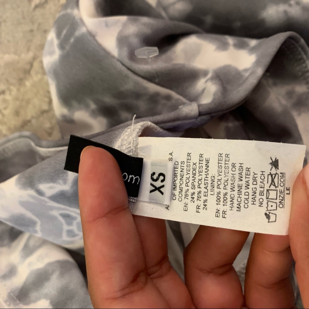 NEW! Onzie High Waisted Leggings - Picture 5 of 7